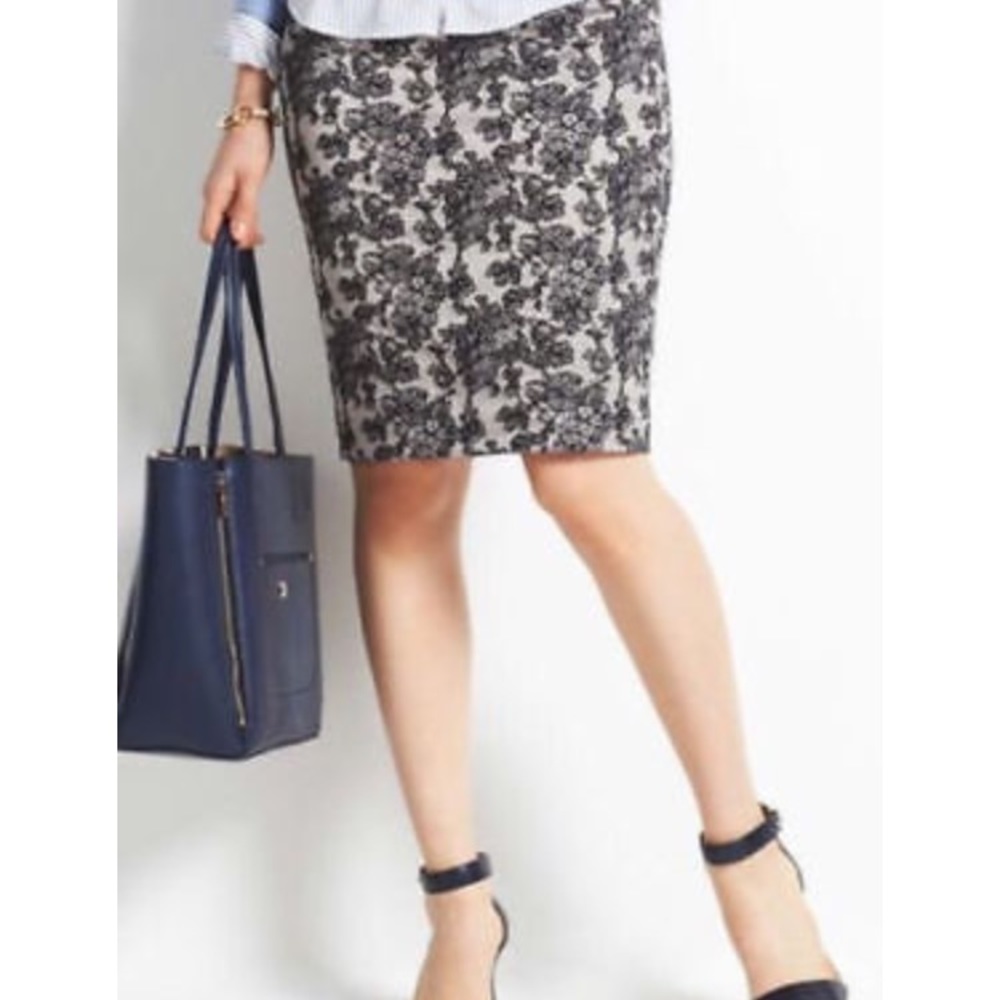 Ann Taylor Grey Floral Jacquard Skirt